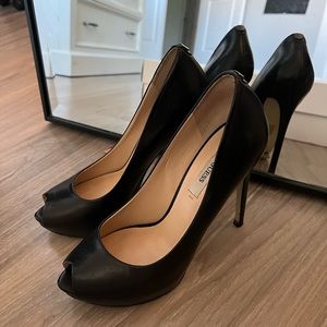 Guess black heels